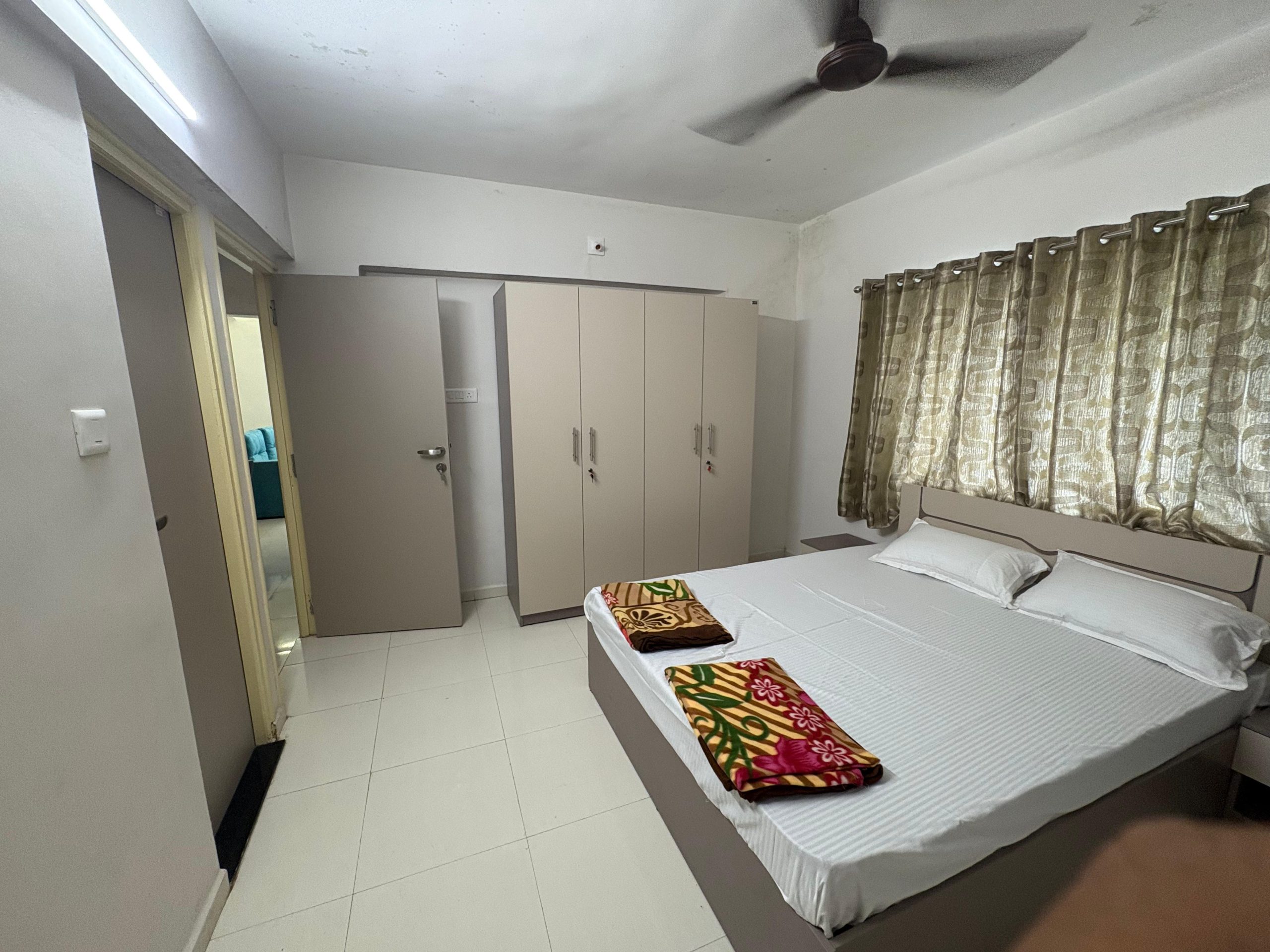 Suite Room (8)